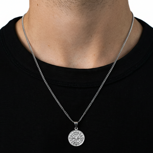 Minimalistic Compass Pendant Silver