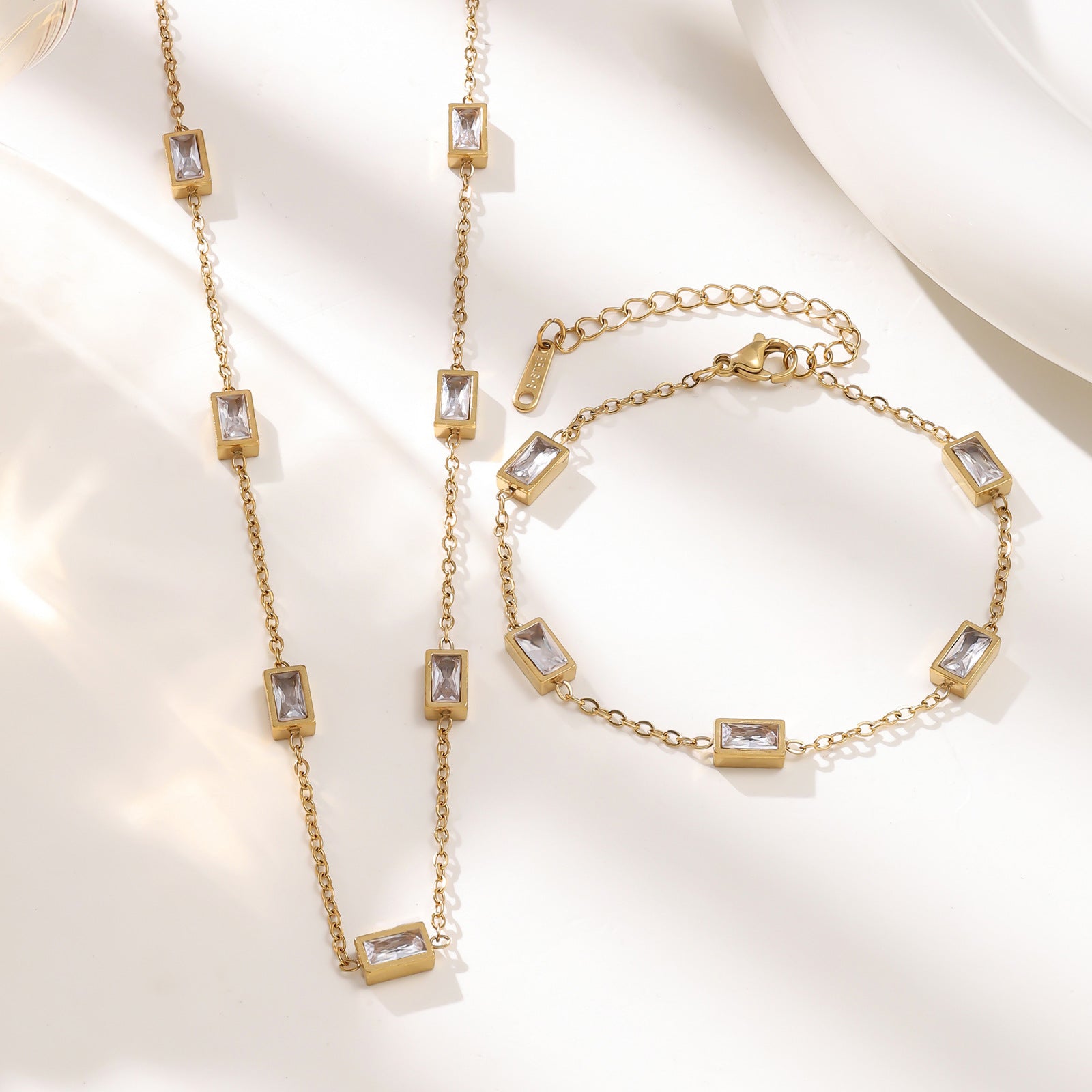 Minimalistic White Gemstone Bracelet Gold