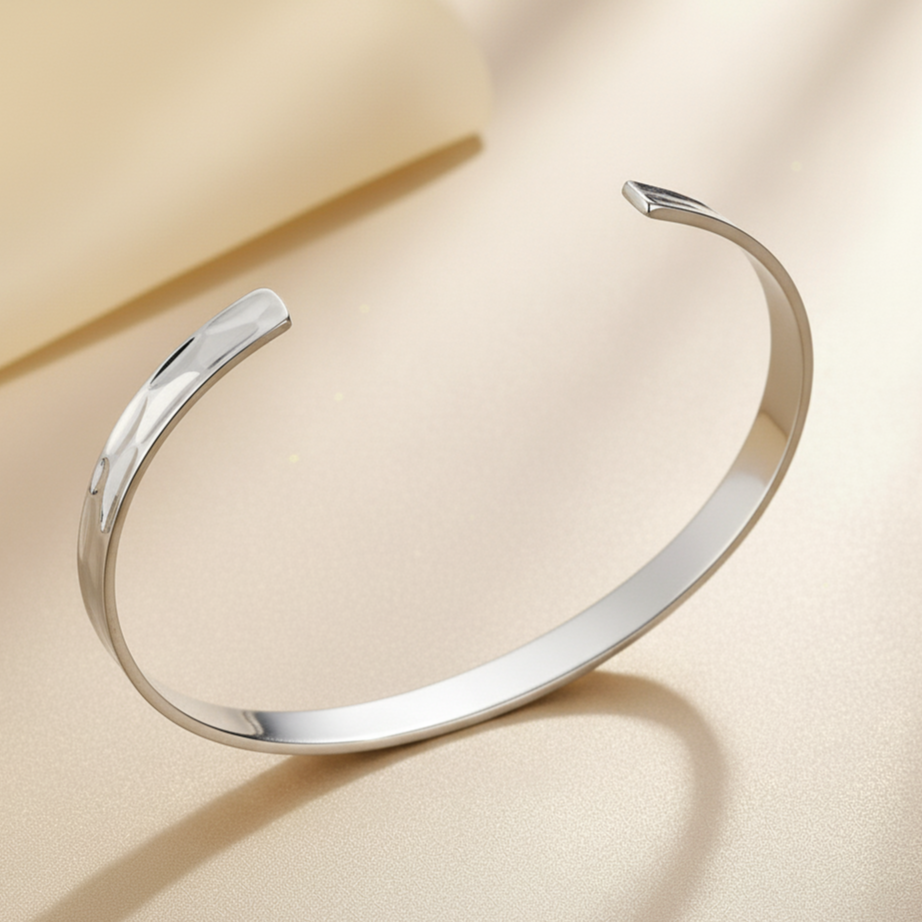 Touch-of-Wave Bracelet | For seamless love