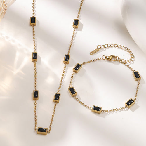 Black Gemstone Bracelet (18k Gold)